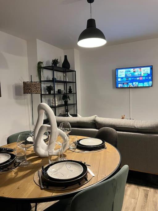 T3 Moderne - Proche Tram - Parking Prive Apartment Angers Bagian luar foto